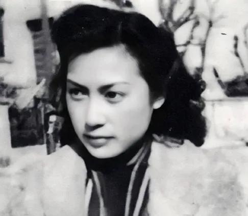 “中国最美女性”100岁秦怡：7个养生秘诀，看你能做几个