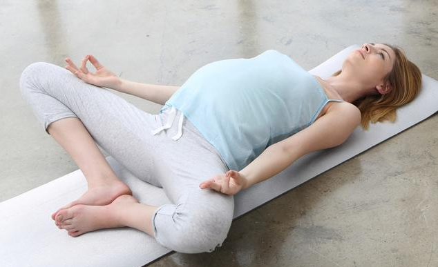 孕期保健操要怎么做 做孕期体操要注意什么
