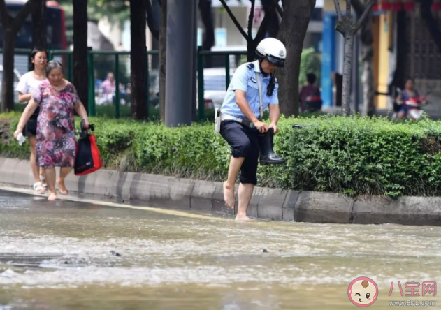 哪些人蹚水走路很危险 蹚水走路一定要注意什么